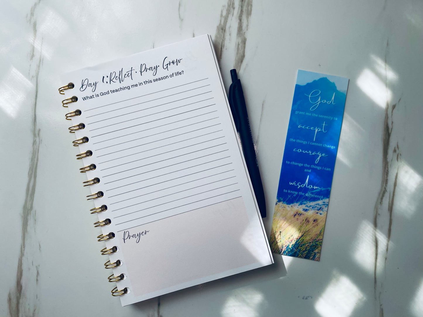 A Gentle 30-Day Faith Floral Journaling Guide Hardback